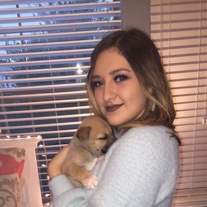 Meet your Posher, Delilla